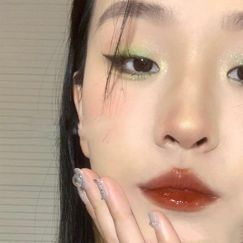 Water Mirror Lip Glaze for Juicy Sheer-to-Buildable Shine