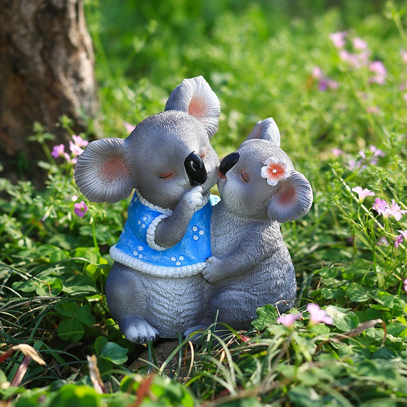 Rabbit Garden Decor — Whimsical Couple Statue