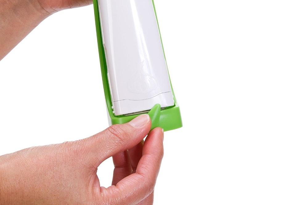 Garlic Press Cube Cutter: Mince Garlic Without Peeling