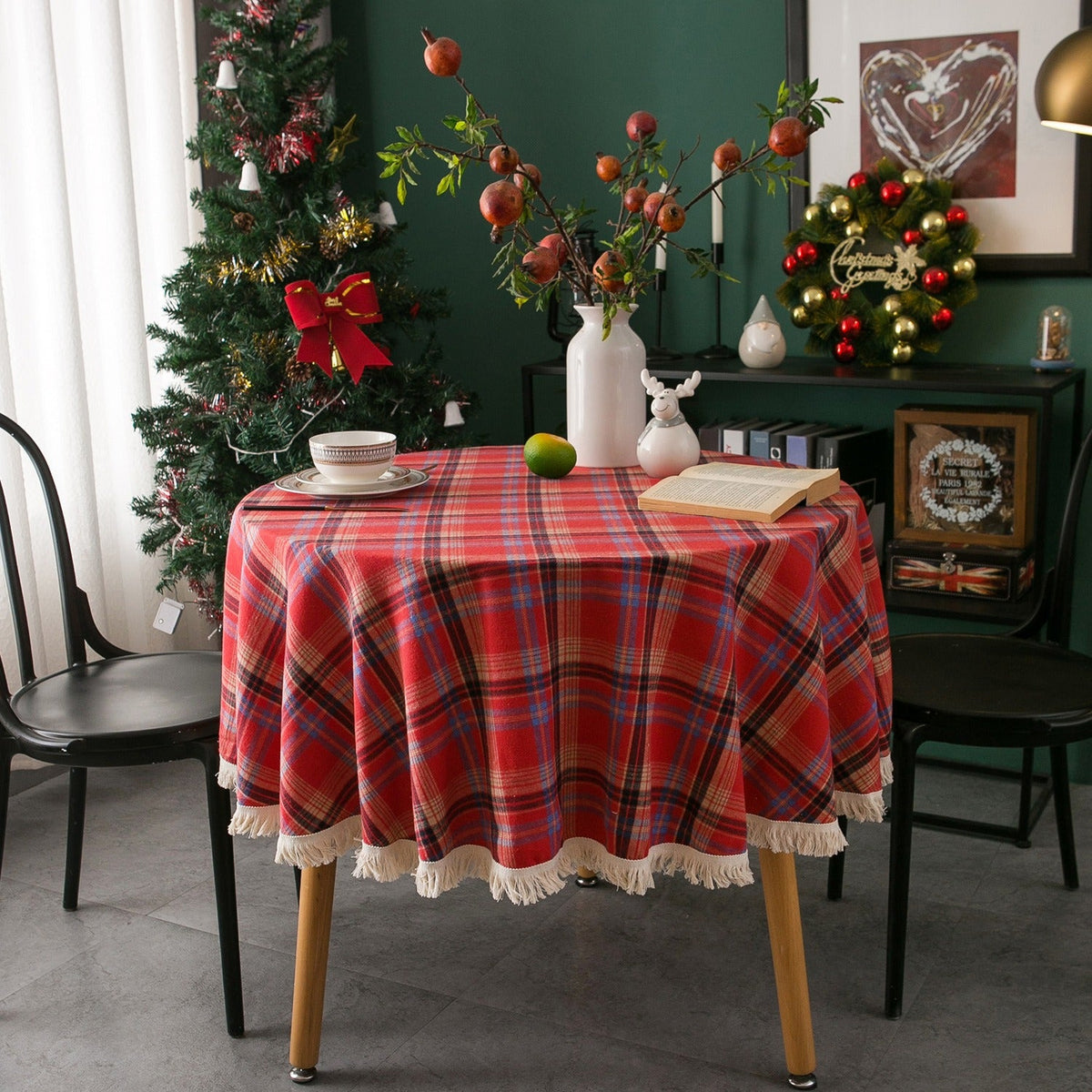 Plaid Christmas Tablecloth with Yarn-Dyed Tassel Fringe