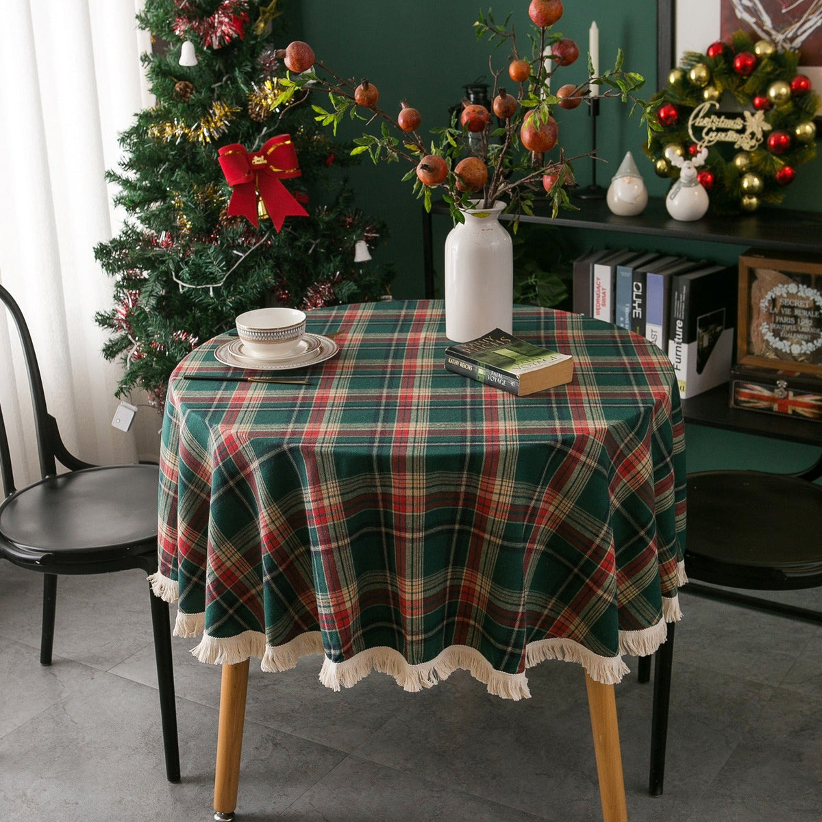Plaid Christmas Tablecloth with Yarn-Dyed Tassel Fringe