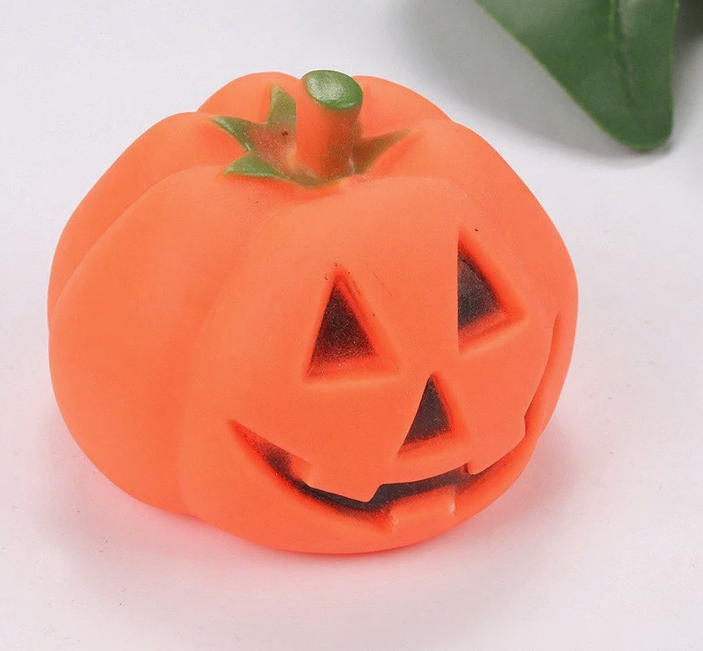 Halloween Pumpkin Dog Toy – Squeaky Chew & Play