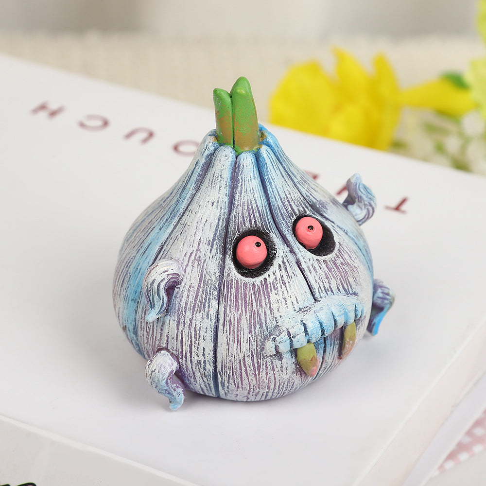 Vampire Garlic Halloween Ornament for Playful Displays