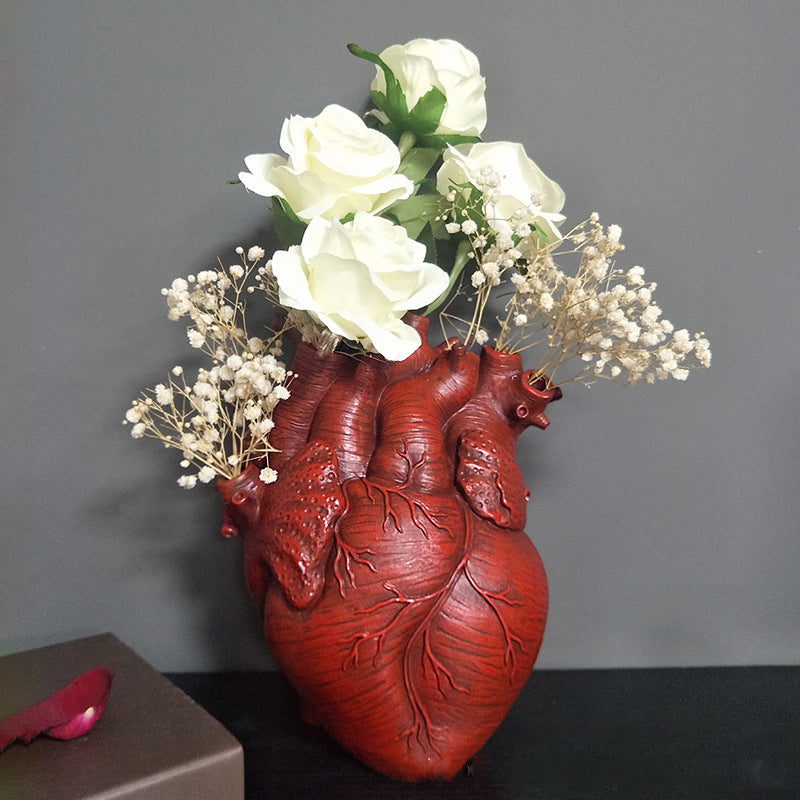 Anatomical Heart Vase for Artistic Dried Flower Decor