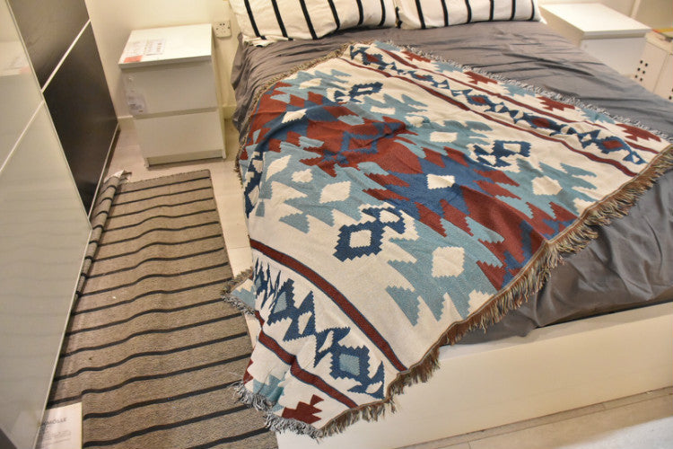 Southwestern Woven Blanket for Colorful Sofa Comfort