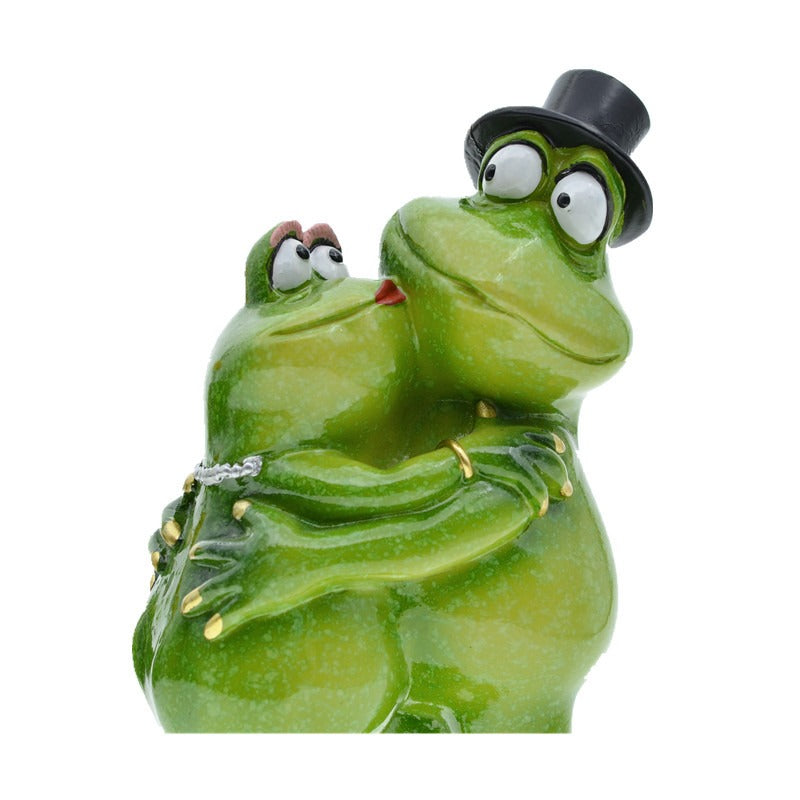 Frog Couple Resin Ornament for Whimsical Home Decor