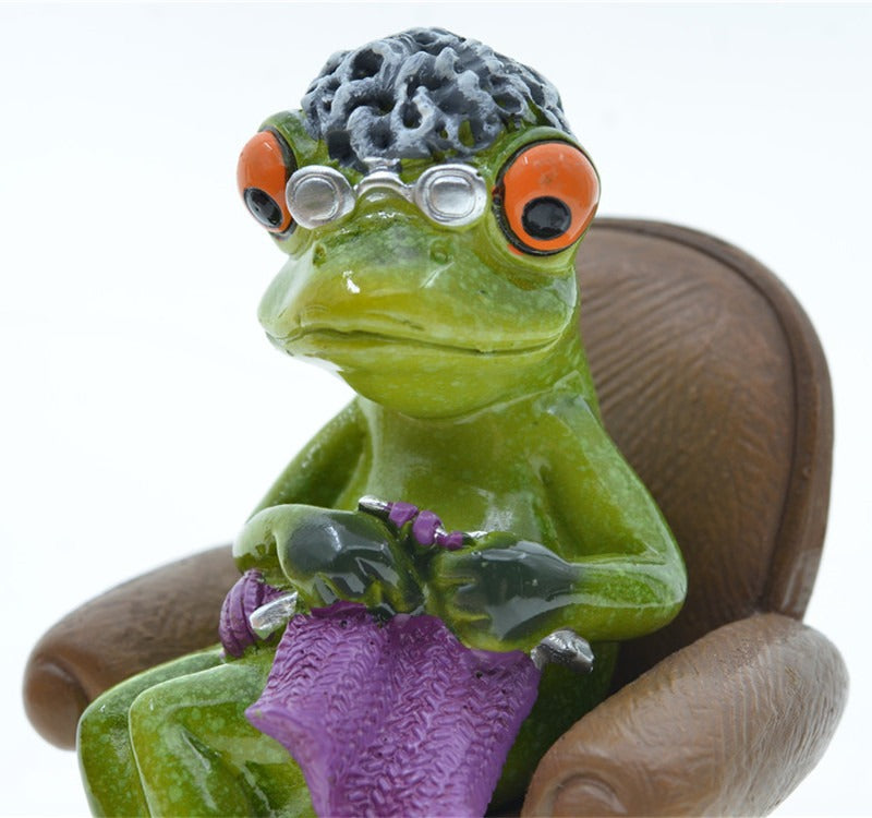 Grandpa Grandma Frog Figurines Couple Sofa Shelf Decor
