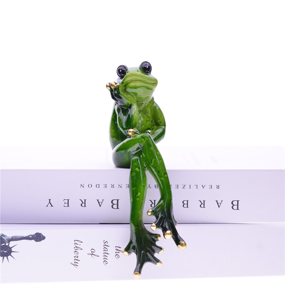 Frog Couple Resin Ornaments for Playful Home Decor