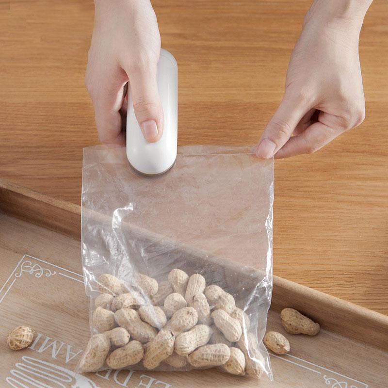 Handheld Mini Heat Bag Sealer for Keeping Snacks Fresh