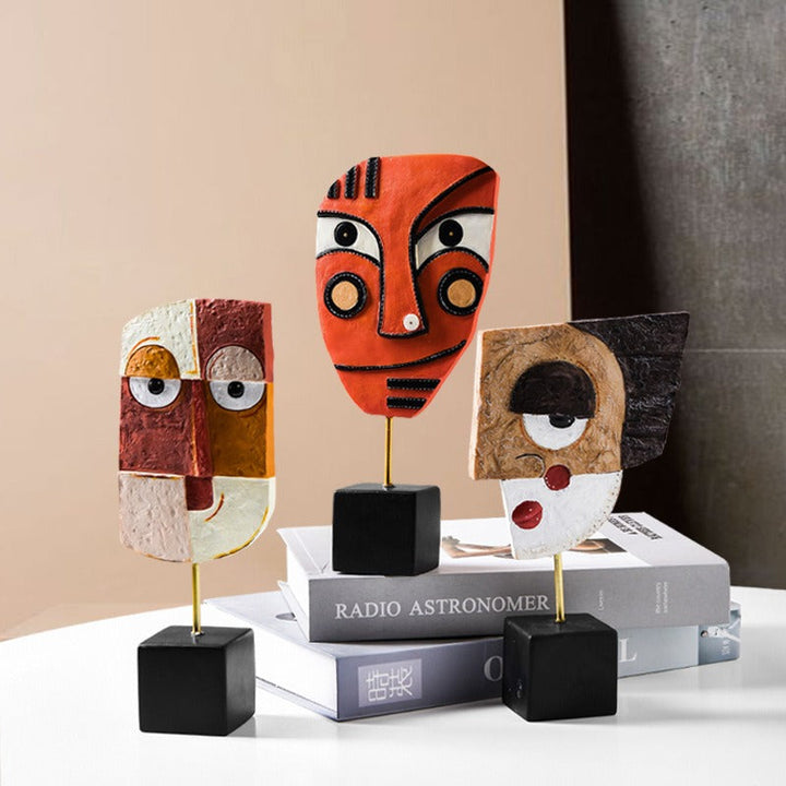 Abstract Face Sculpture Decor for Modern Living Rooms