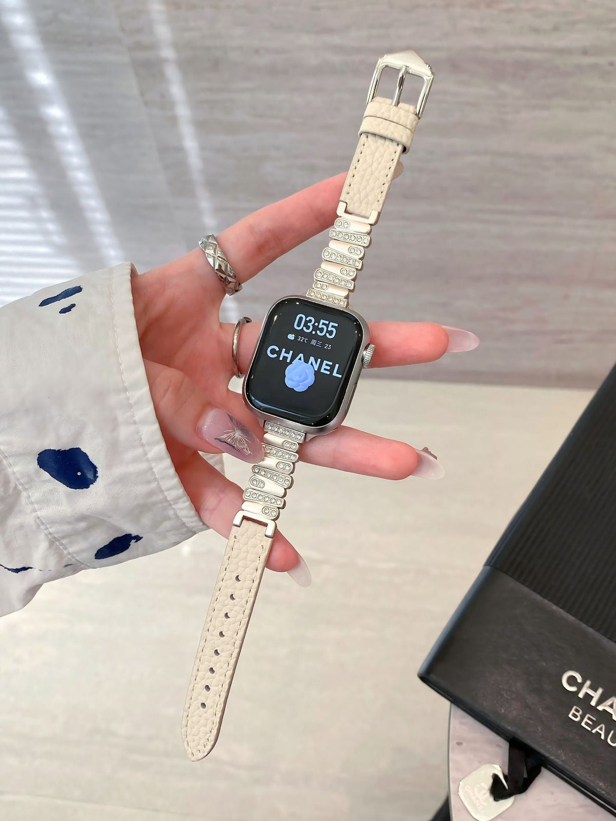 Rhinestone Apple Watch Band for Elegant Everyday Style