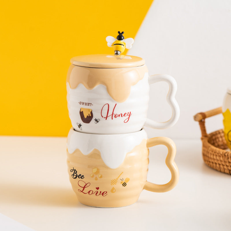 Cute Honey Bee Ceramic Mug With Lid for Coffee Lovers
