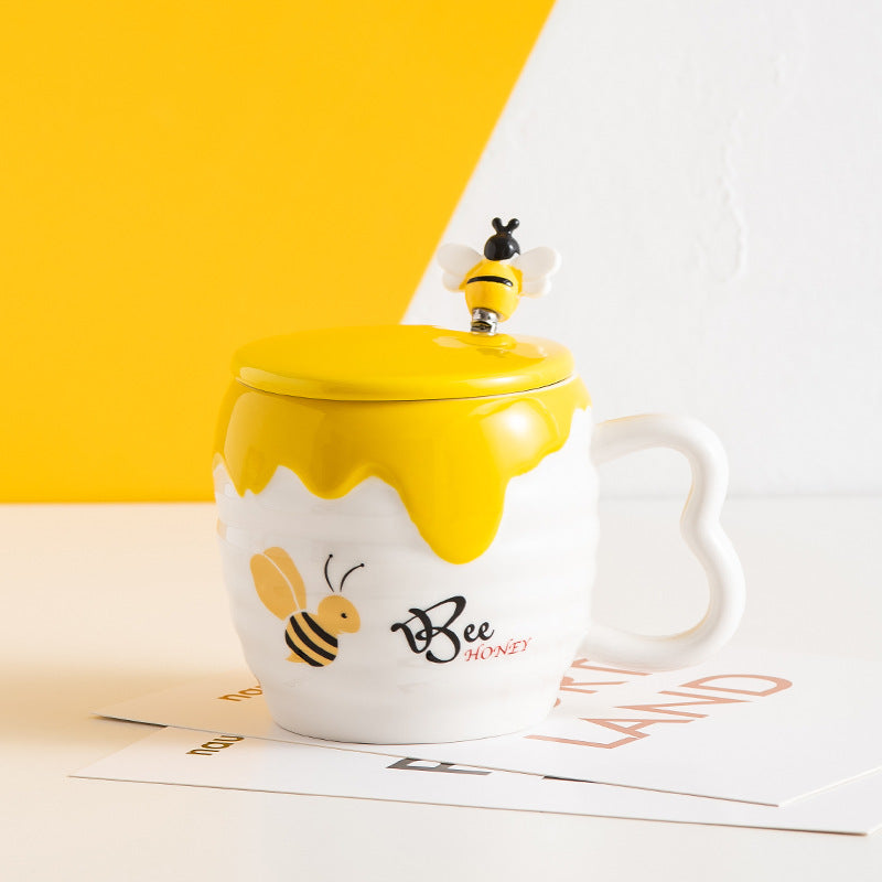 Cute Honey Bee Ceramic Mug With Lid for Coffee Lovers