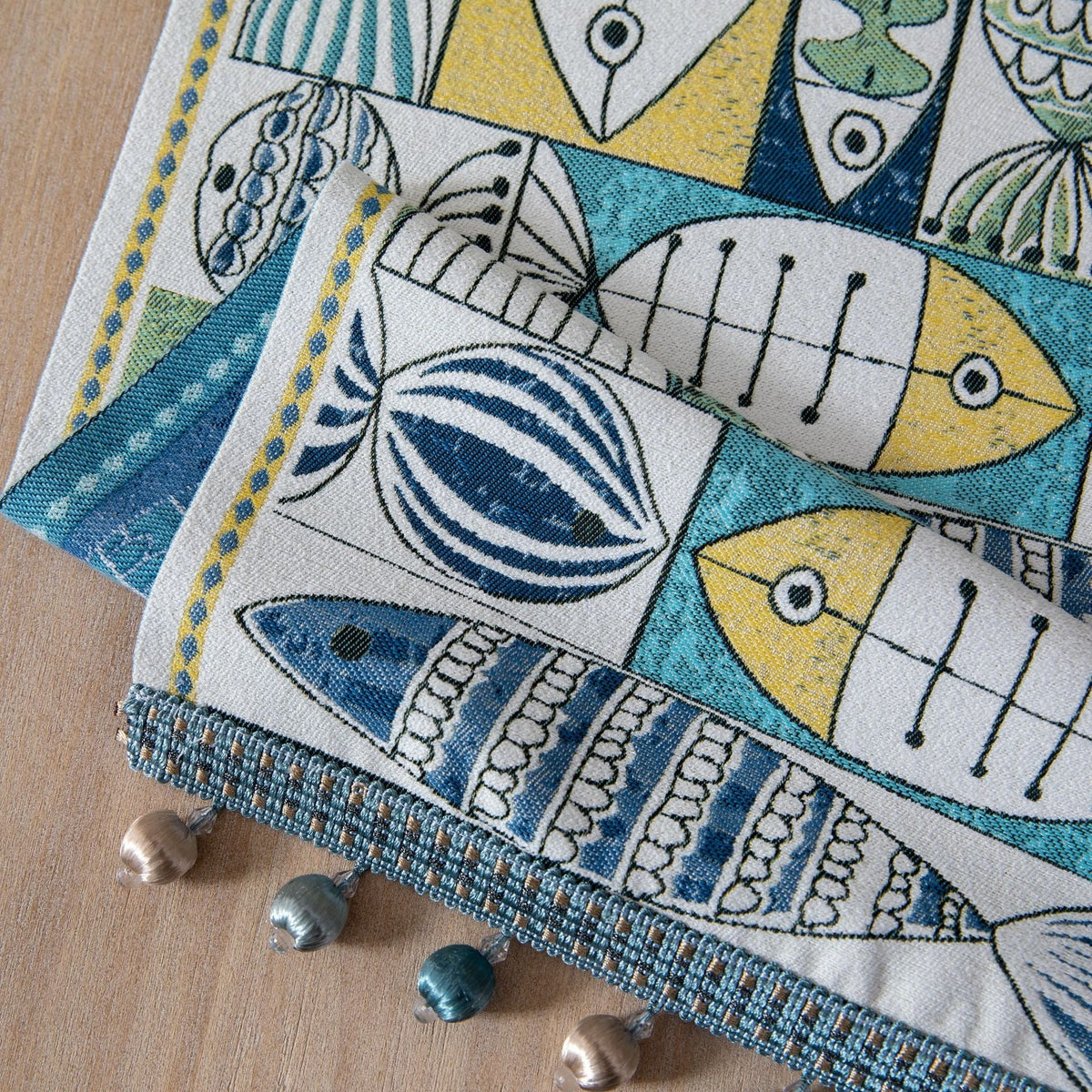 Jacquard Table Runner for Warm Seasonal Dining Style
