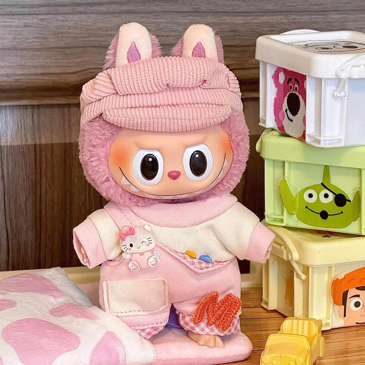 Labubu Outfits: Custom Costumes for Figure Displays