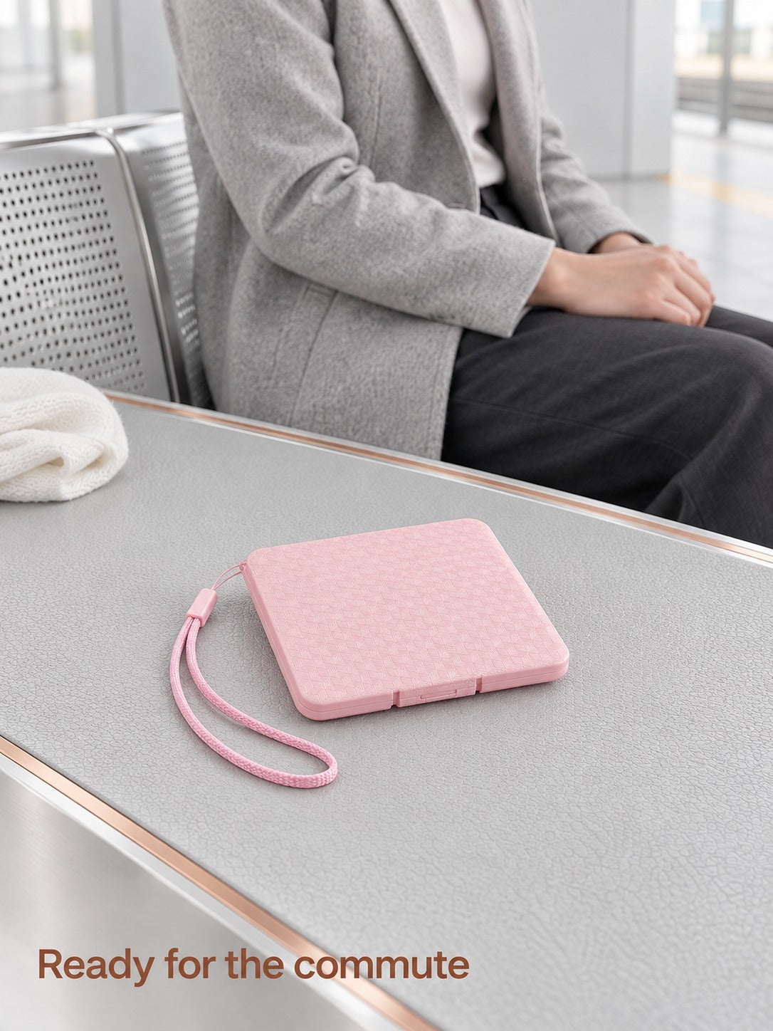 Mask Storage Box: Dustproof Portable Case for Commuters