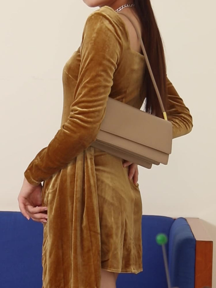 Leather Shoulder Bag for Polished Retro Everyday Style
