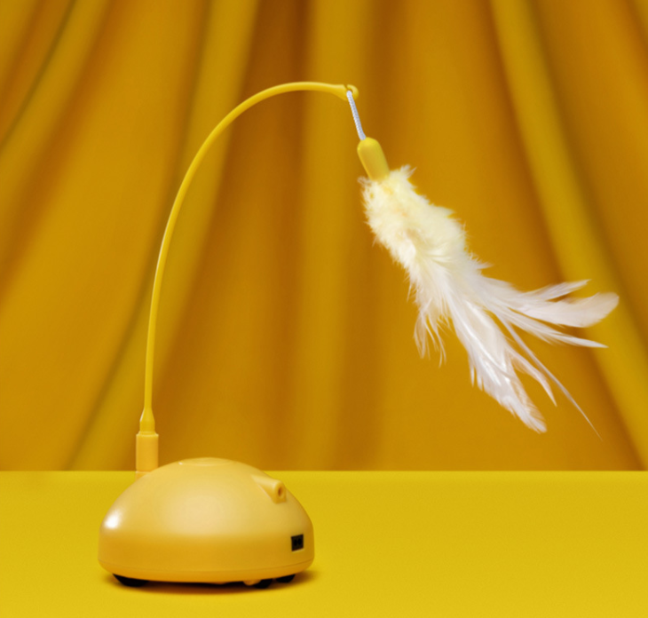 Automatic Interactive Cat Toy for Independent Play