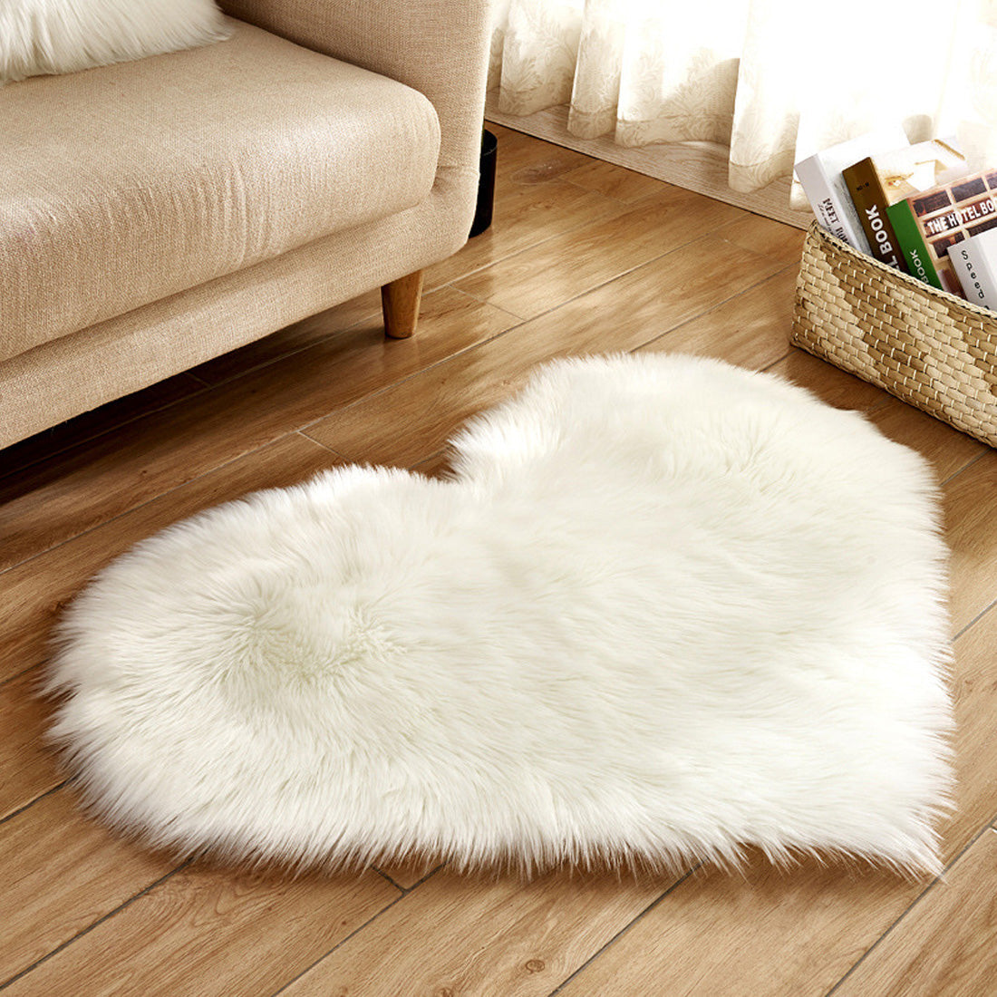 Heart-Shaped Faux Fur Rug for Cozy Bedroom Styling