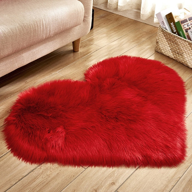 Heart-Shaped Faux Fur Rug for Cozy Bedroom Styling