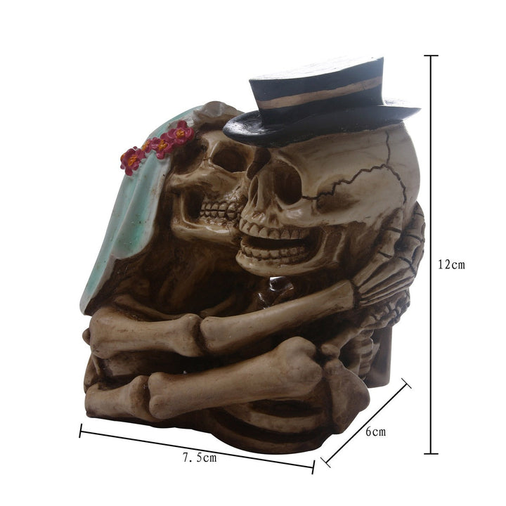 Gothic Skeleton Couple Ornament - Romantic Resin Decor