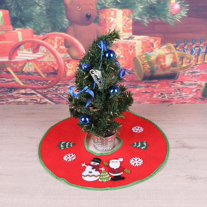 Christmas Tree Skirt for a Bright Festive Tree Base