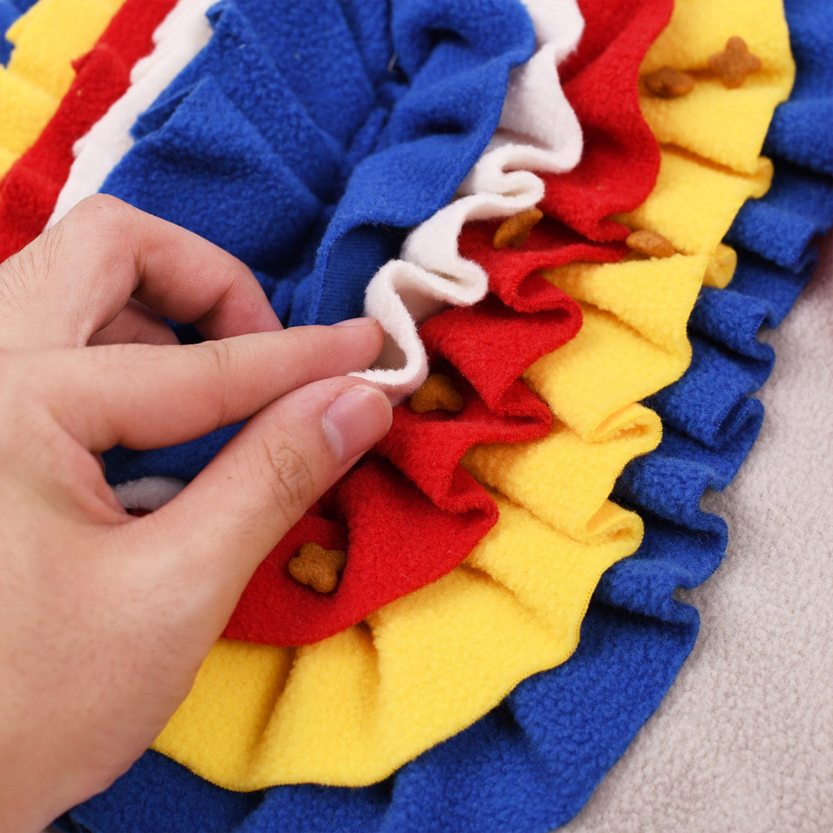 Interactive Snuffle Mat for Dogs & Rabbits | Slow Feeding