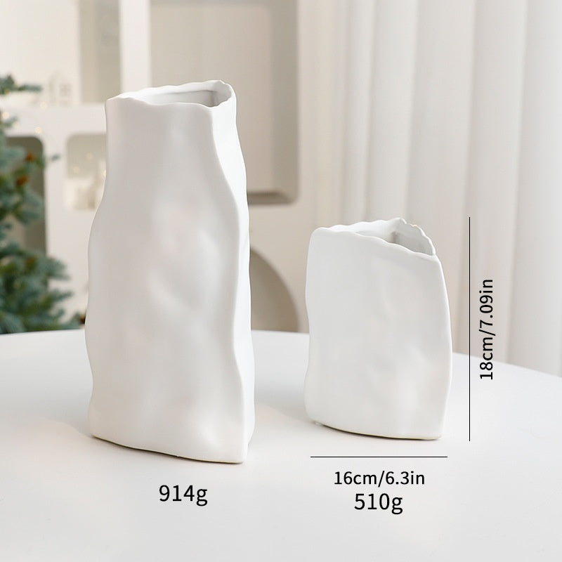 Christmas Vase Set with Elegant Gold Reindeer Accents