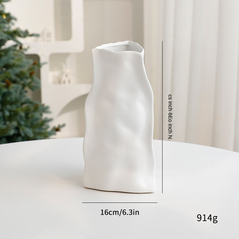 Christmas Vase Set with Elegant Gold Reindeer Accents