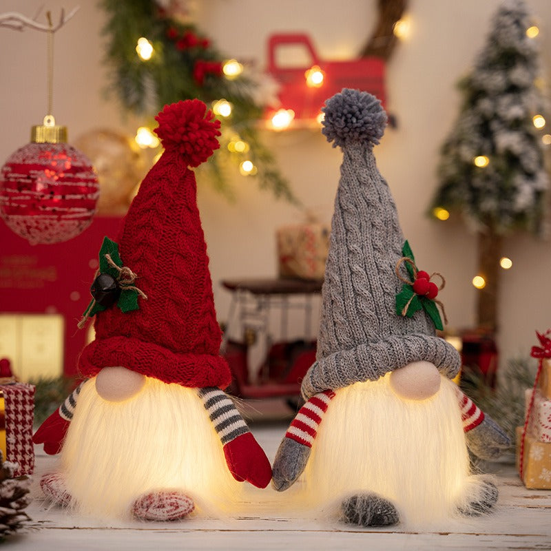 Illuminated Christmas Gnome Pair for Warm Holiday Glow