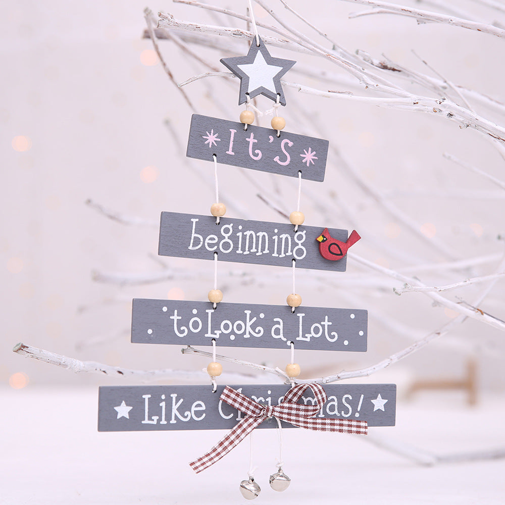 Wooden Christmas Pendant for Nostalgic Holiday Charm