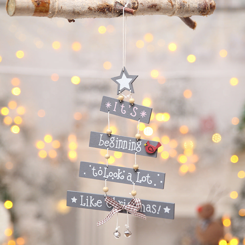Wooden Christmas Pendant for Nostalgic Holiday Charm
