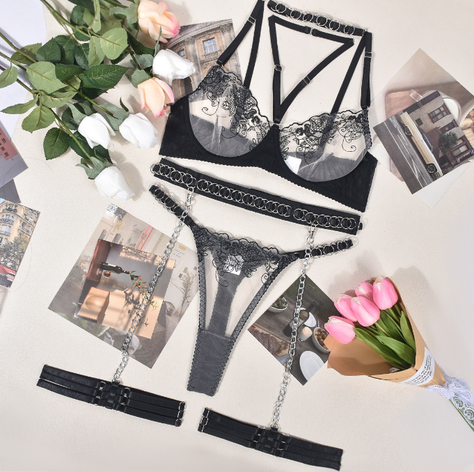 Five-Piece Embroidered Lingerie Set With Chain Detail