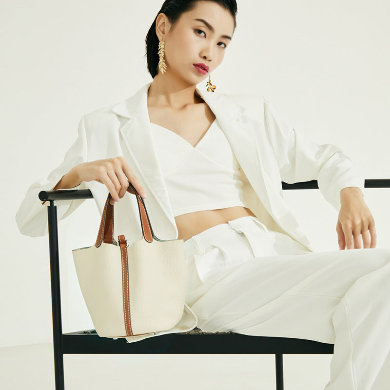 Leather Bucket Bag With Classic Everyday Elegance