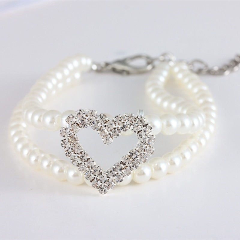 Pet Pearl Collar with Rhinestone Heart for Photo Days