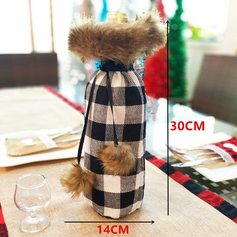 Santa Wine Bottle Cover – Festive Christmas Table Decor
