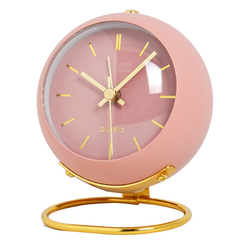 Nordic Desk Clock With Charming Analog Time Display