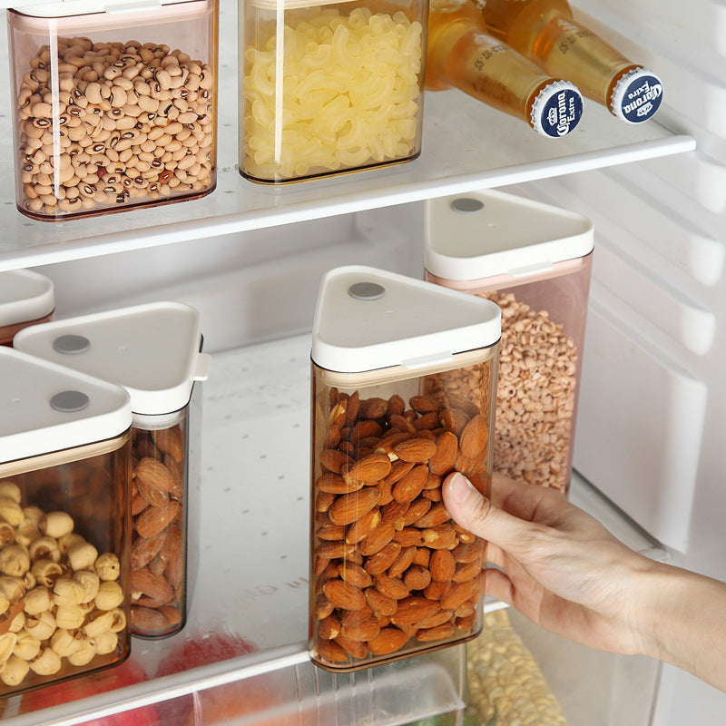 Sealed Triangular Plastic Storage Jars for Dry Food