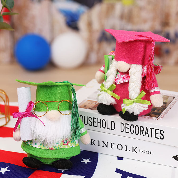 Graduation Gnome Couple Decor for Cheerful Displays