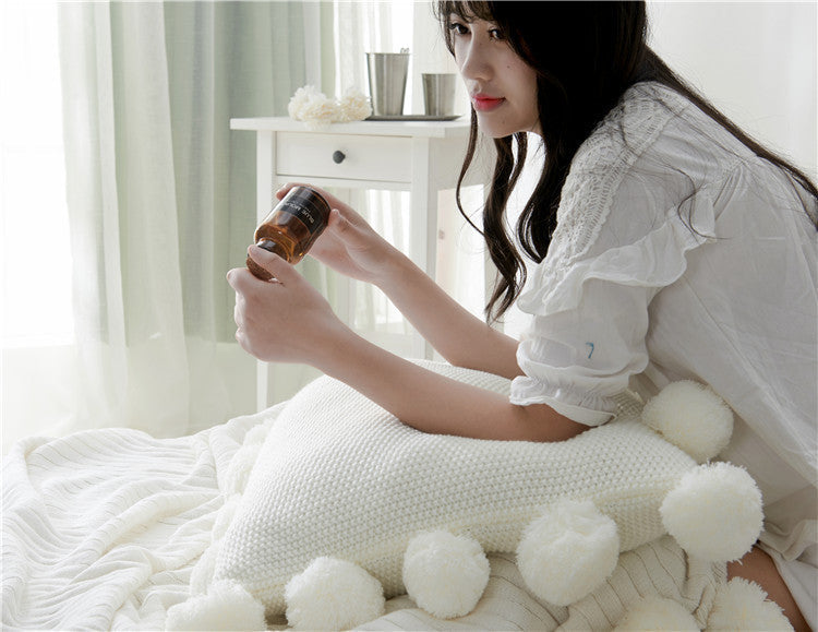 Nordic Pom-Pom Cushion Cover for Cozy Sofa Comfort