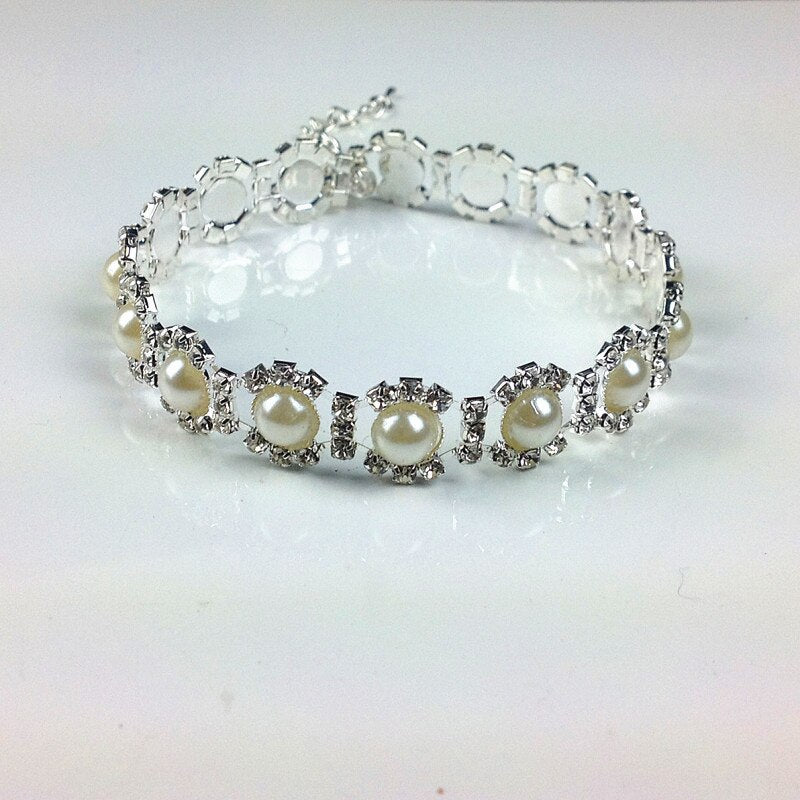 Pearl Pet Collar Necklace for Elegant Photo Moments