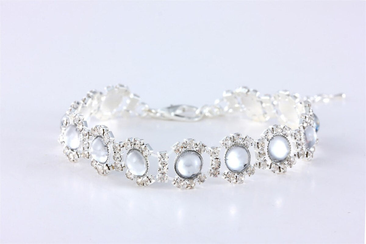 Pearl Pet Collar Necklace for Elegant Photo Moments