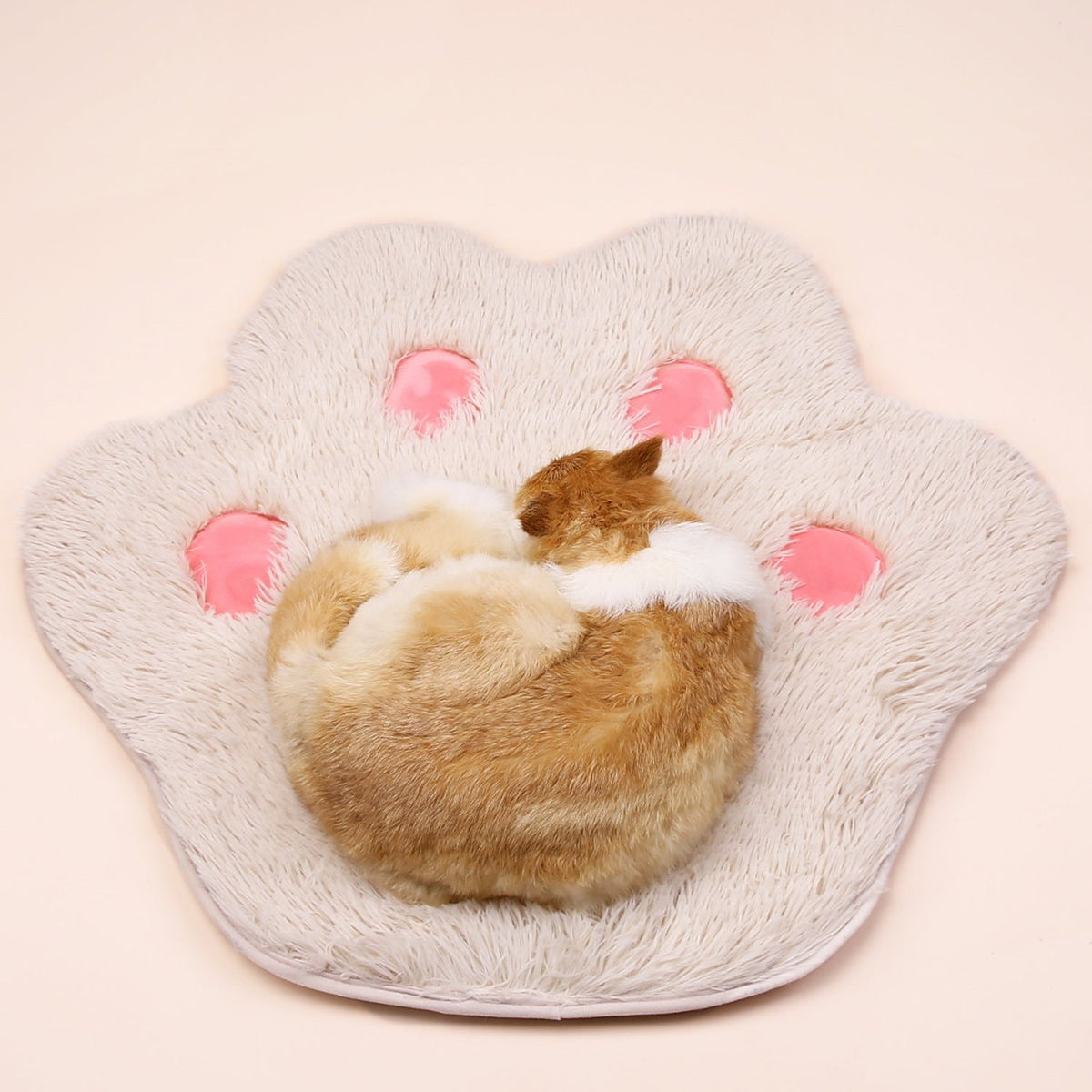 Cat Paw Print Pet Mat for Cozy, Fluffy Daily Naps
