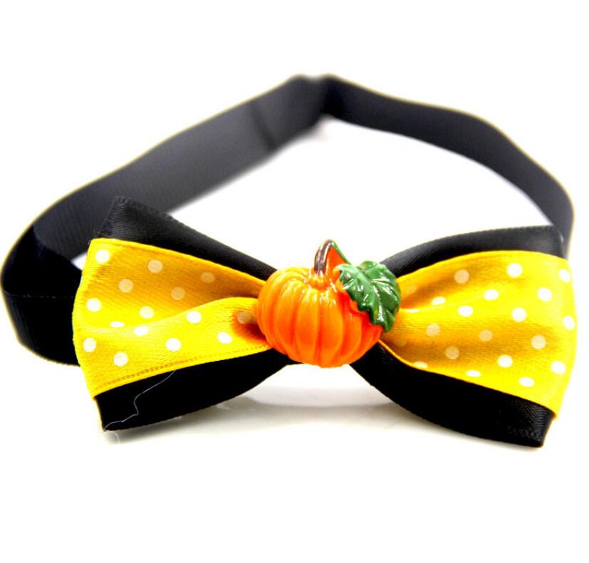 Pet Pumpkin Bow Tie for Festive Halloween Photos & Walks