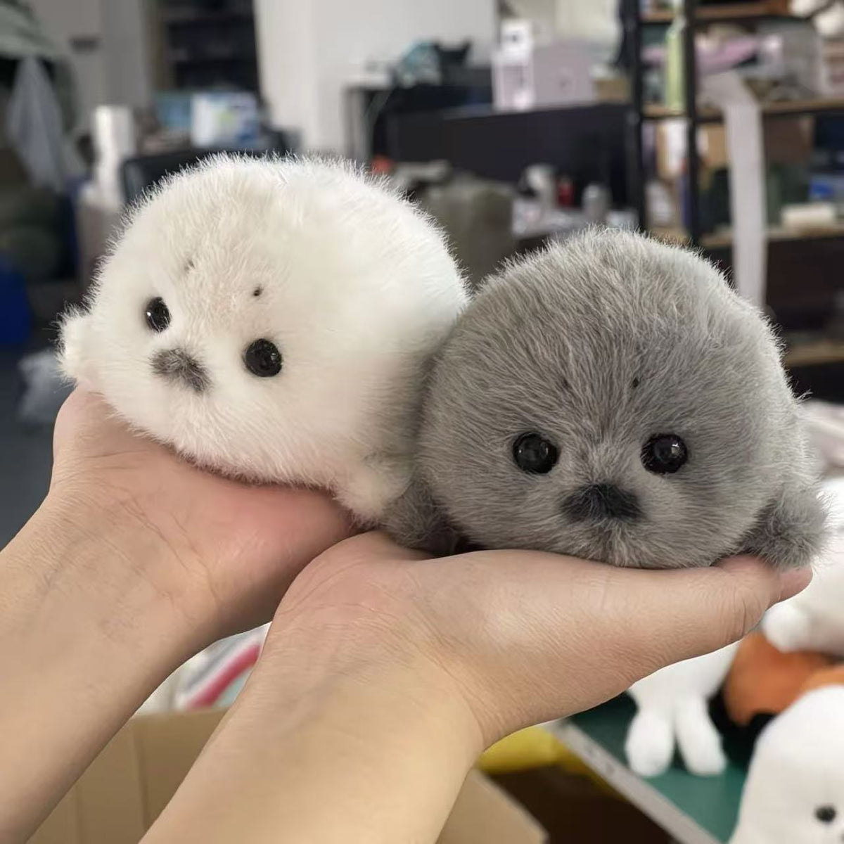 Plush Seal Pendant Bag Charm – Cute Fuzzy Companion Gift