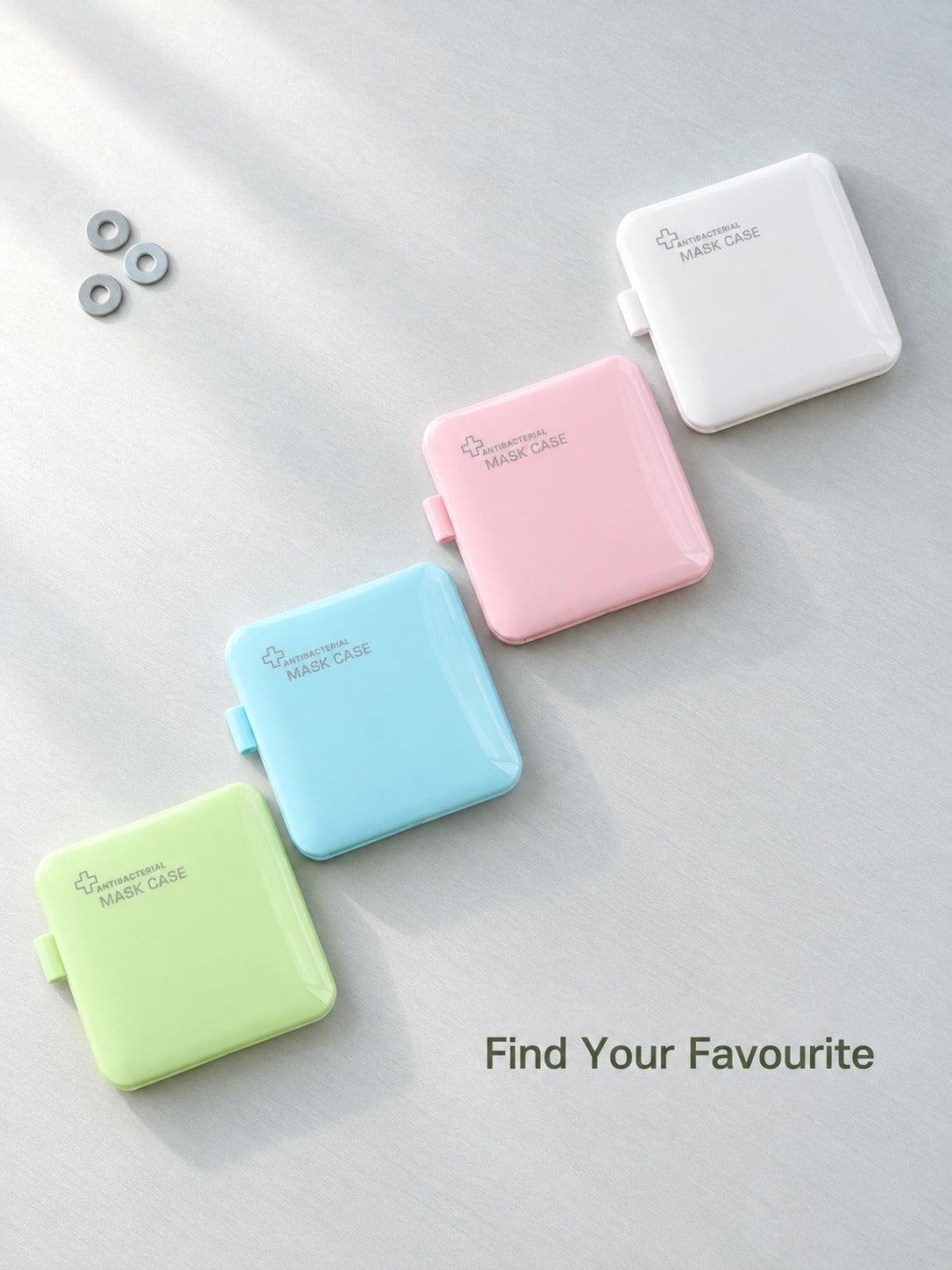 Portable Face Mask Storage Box That Keeps Masks Clean