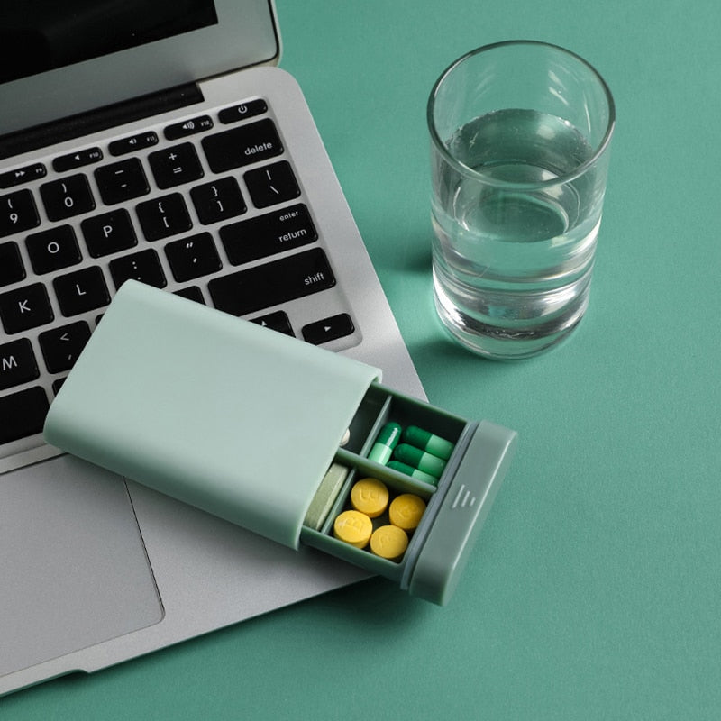 Portable Pill Organizer With Separated Compartments