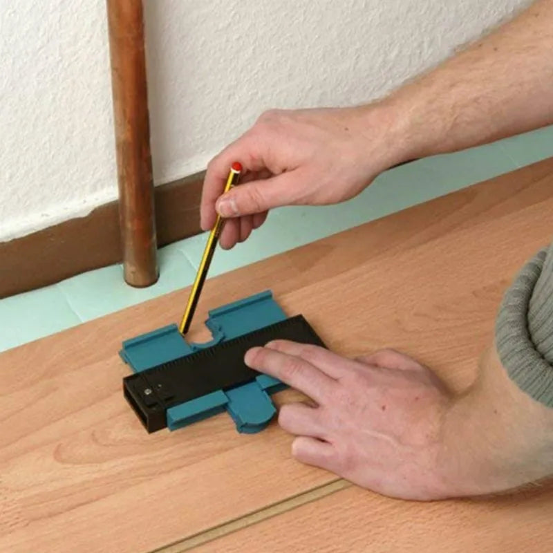 Contour Duplication Gauge for Tile and Laminate Fitting
