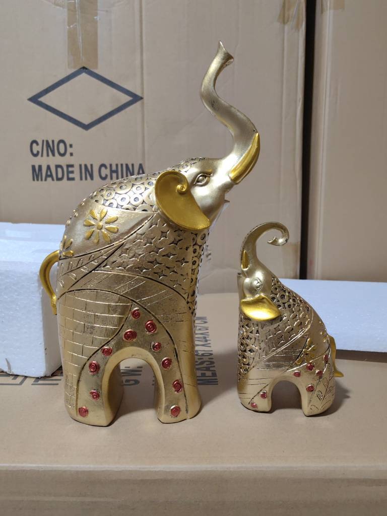Elephant Figurines for Elegant Gold Living Room Decor