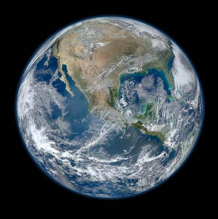 1000-Piece Round Planet Puzzle for Screen-Free Focus